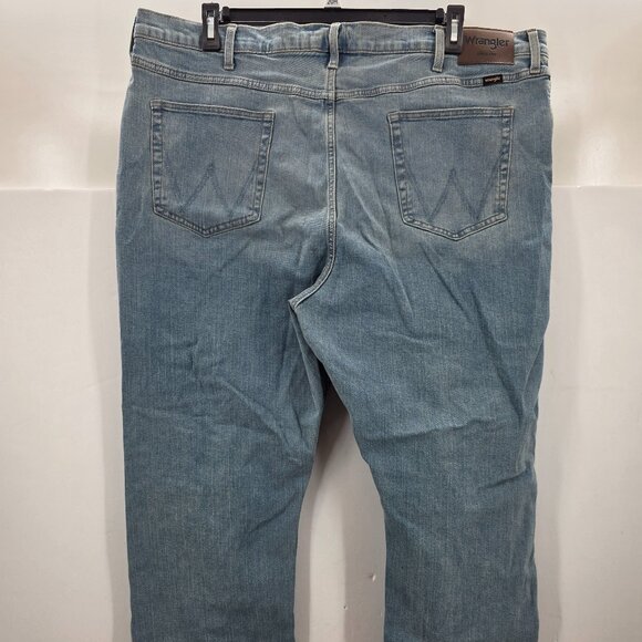 Wrangler Mens Relaxed-Fit Bootcut Jeans Denim Blue Size 44 x 32 112326188 - Picture 2 of 11